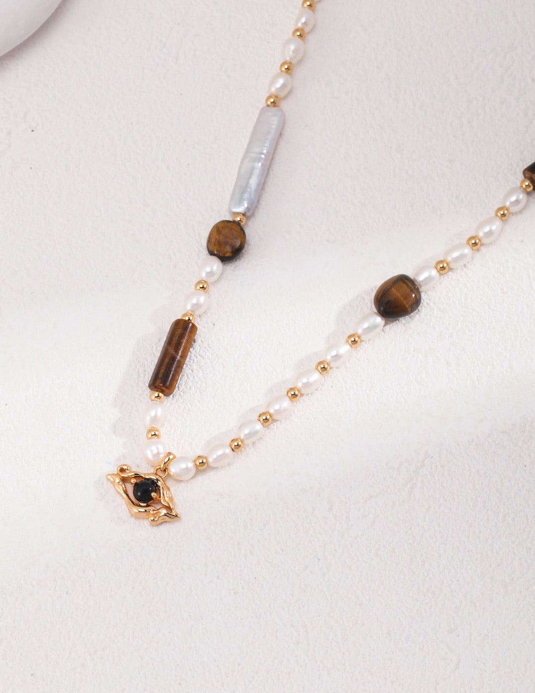 Vintage tiger eye necklace