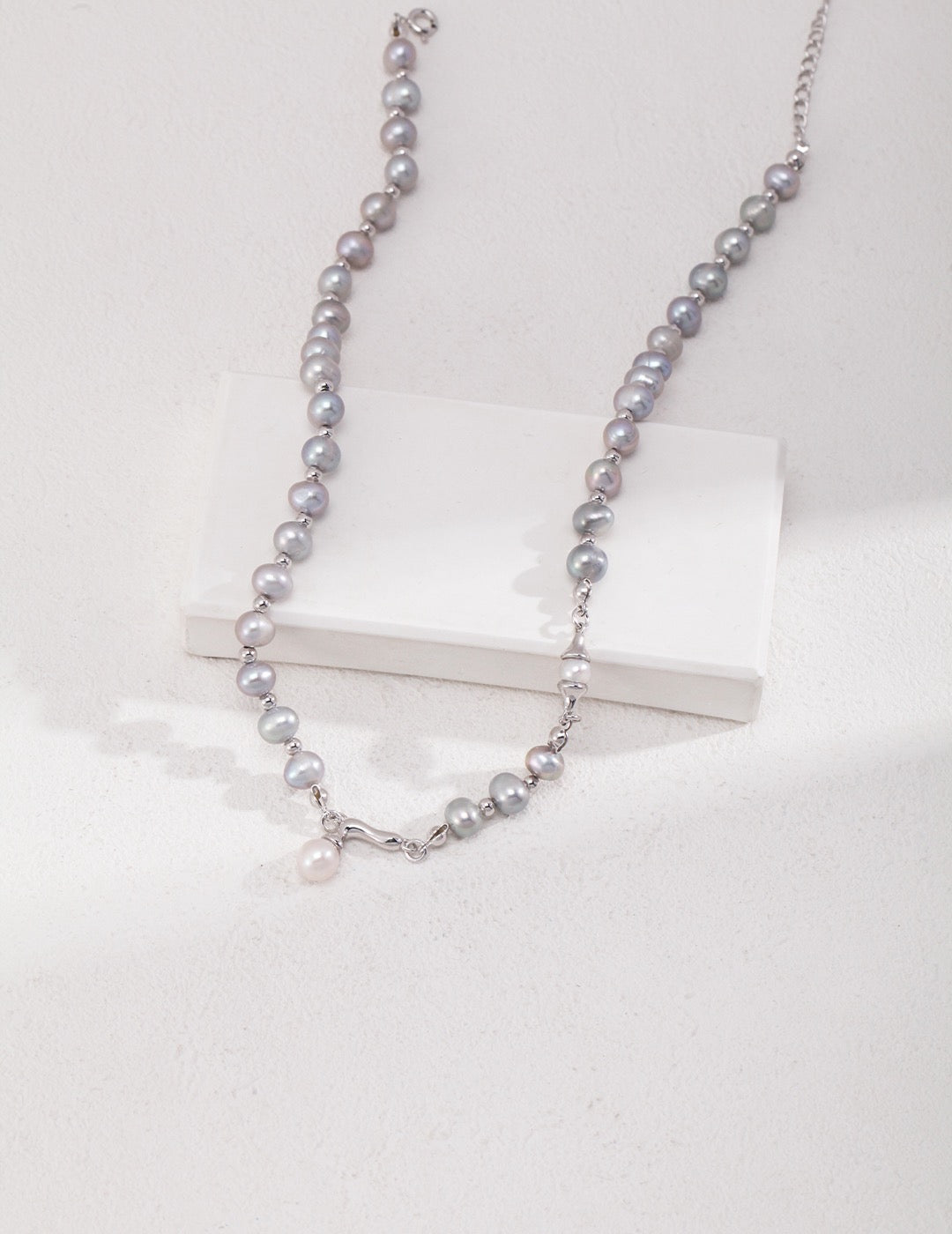 Grey pearl necklace