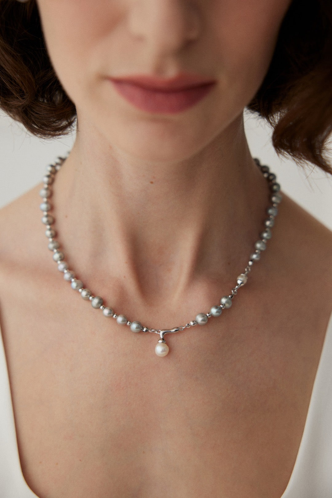 Grey pearl necklace